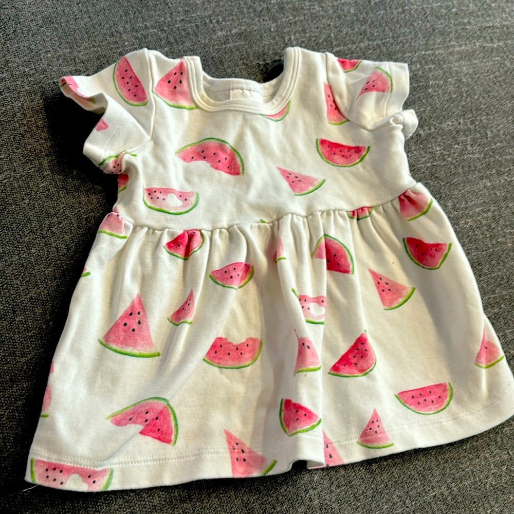 Jennifer Ann organic short sleeve dress. Size 6-12 months. NWOT.